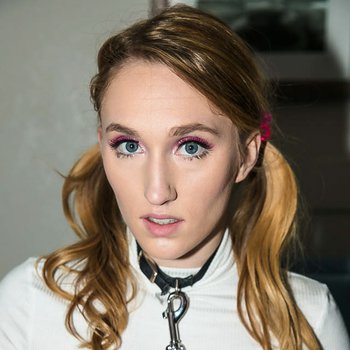 model-avatar