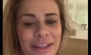 Paige VanZant Butthole Bath OnlyFans Livestream Leak