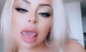 Katja Krasavice Sexy on bedroom - New video update