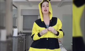Amanda Cerny Onlyfans Nipple Slip Stripping Video Leaked